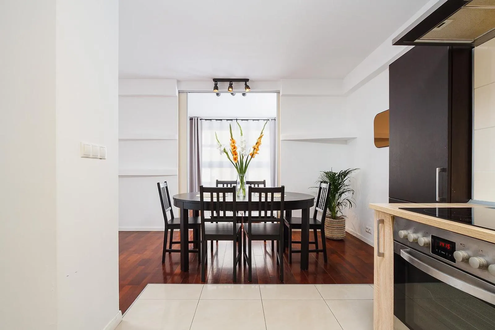 3-Bedroom Apartment With Balcony- Krowoderska Krakow Poland
